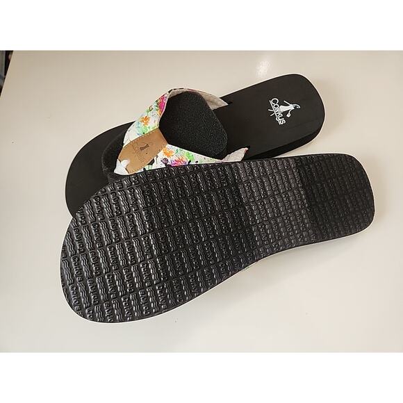 New Corky's Flip Flop Floral Print Womens Size 11 - Picture 2 of 2